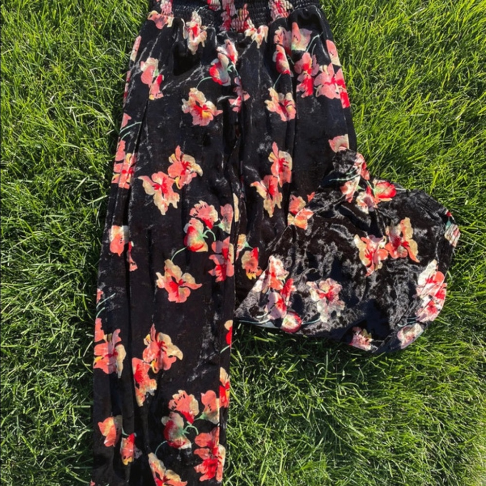 Velvet flare pants